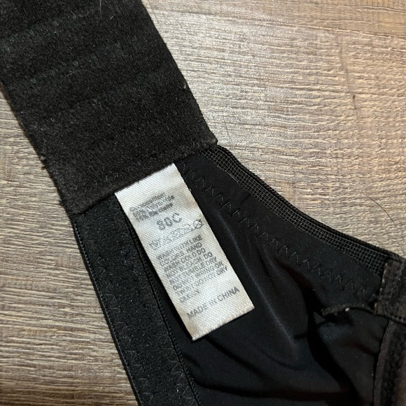 4 36C/80C Bras in Burgundy, Ivory, Dark Nude & Black - Picture 13 of 13